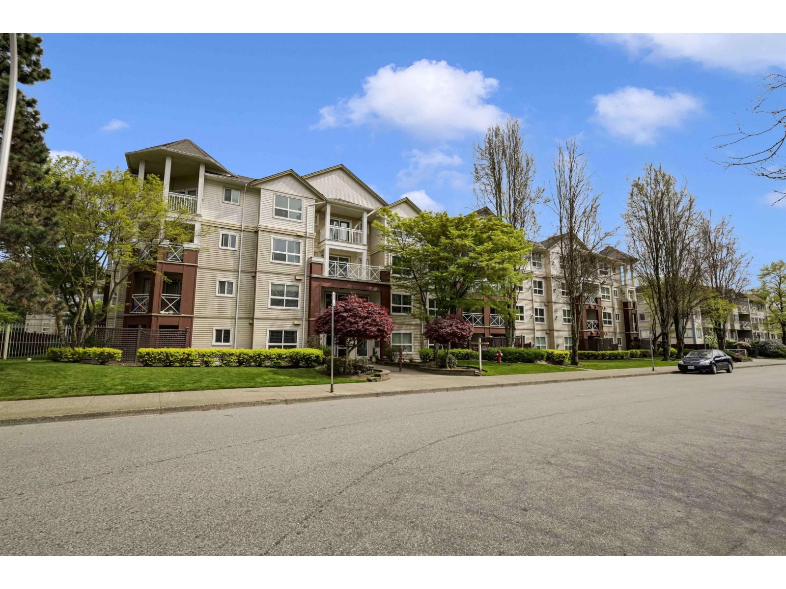 130 8068 120a Street, Surrey, British Columbia  V3W 3P3 - Photo 2 - R3112786