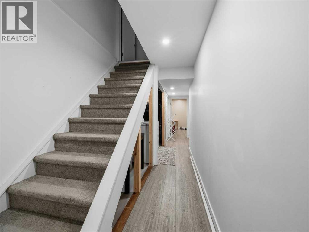 101 Everstone Place Sw, Calgary, Alberta  T2Y 4H7 - Photo 19 - A2300696