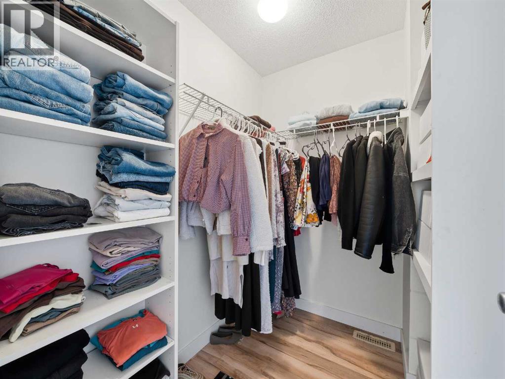 101 Everstone Place Sw, Calgary, Alberta  T2Y 4H7 - Photo 15 - A2300696