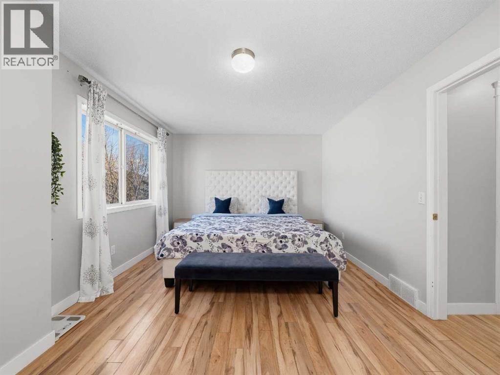 101 Everstone Place Sw, Calgary, Alberta  T2Y 4H7 - Photo 13 - A2300696