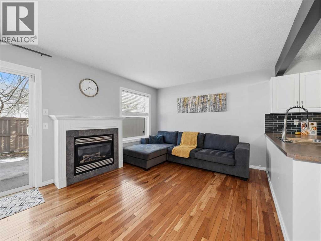 101 Everstone Place Sw, Calgary, Alberta  T2Y 4H7 - Photo 10 - A2300696