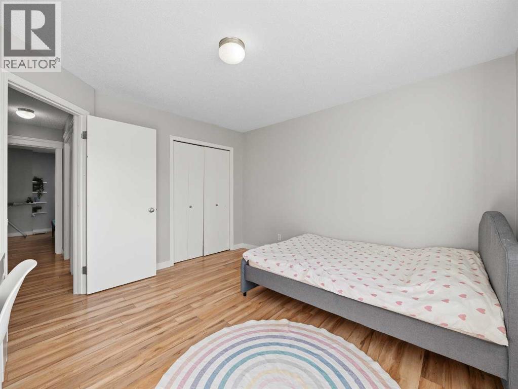 101 Everstone Place Sw, Calgary, Alberta  T2Y 4H7 - Photo 18 - A2300696