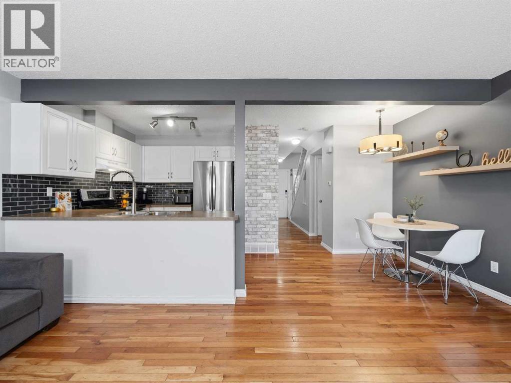 101 Everstone Place Sw, Calgary, Alberta  T2Y 4H7 - Photo 8 - A2300696