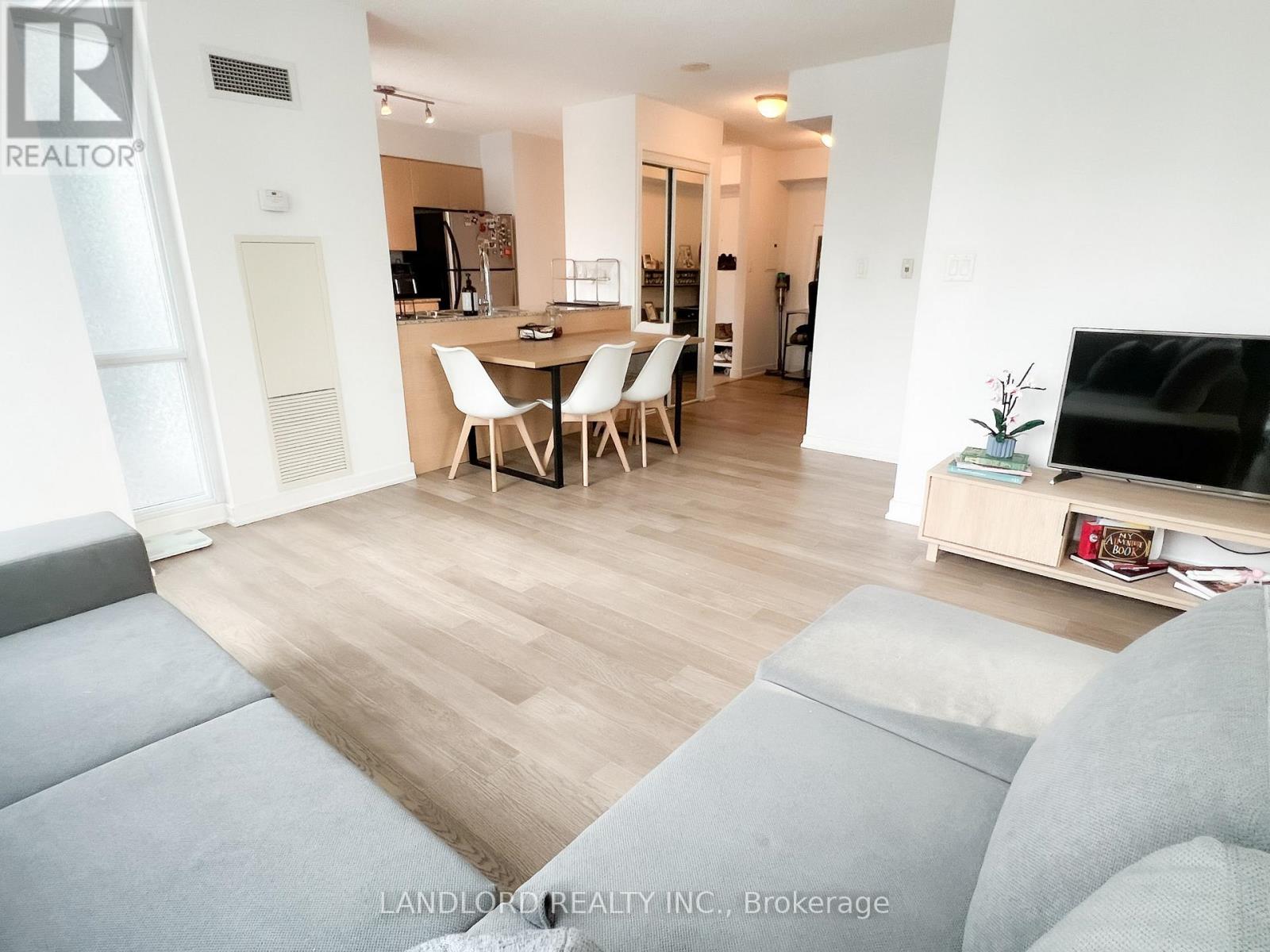 2203 - 11 Brunel Court, Toronto, Ontario  M5V 3Y3 - Photo 2 - C13033626