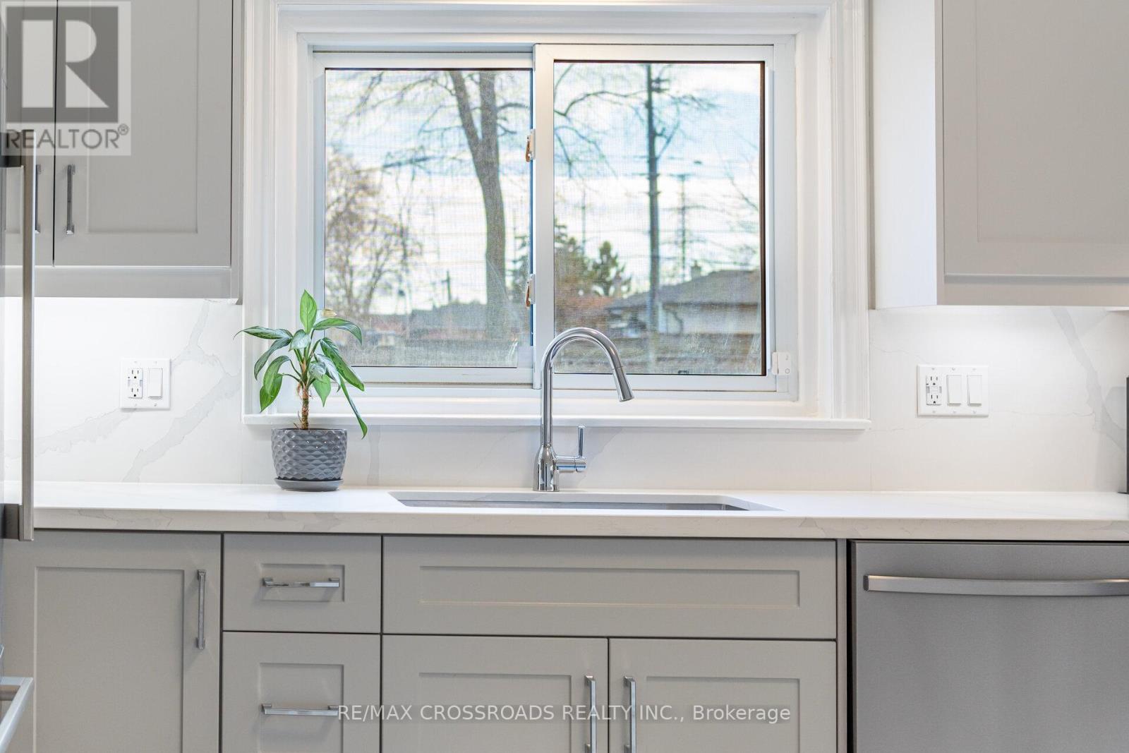 19 Portico Drive, Toronto, Ontario  M1G 3R4 - Photo 21 - E13033614