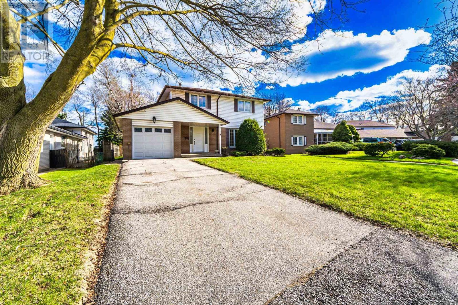 19 Portico Drive, Toronto, Ontario  M1G 3R4 - Photo 4 - E13033614