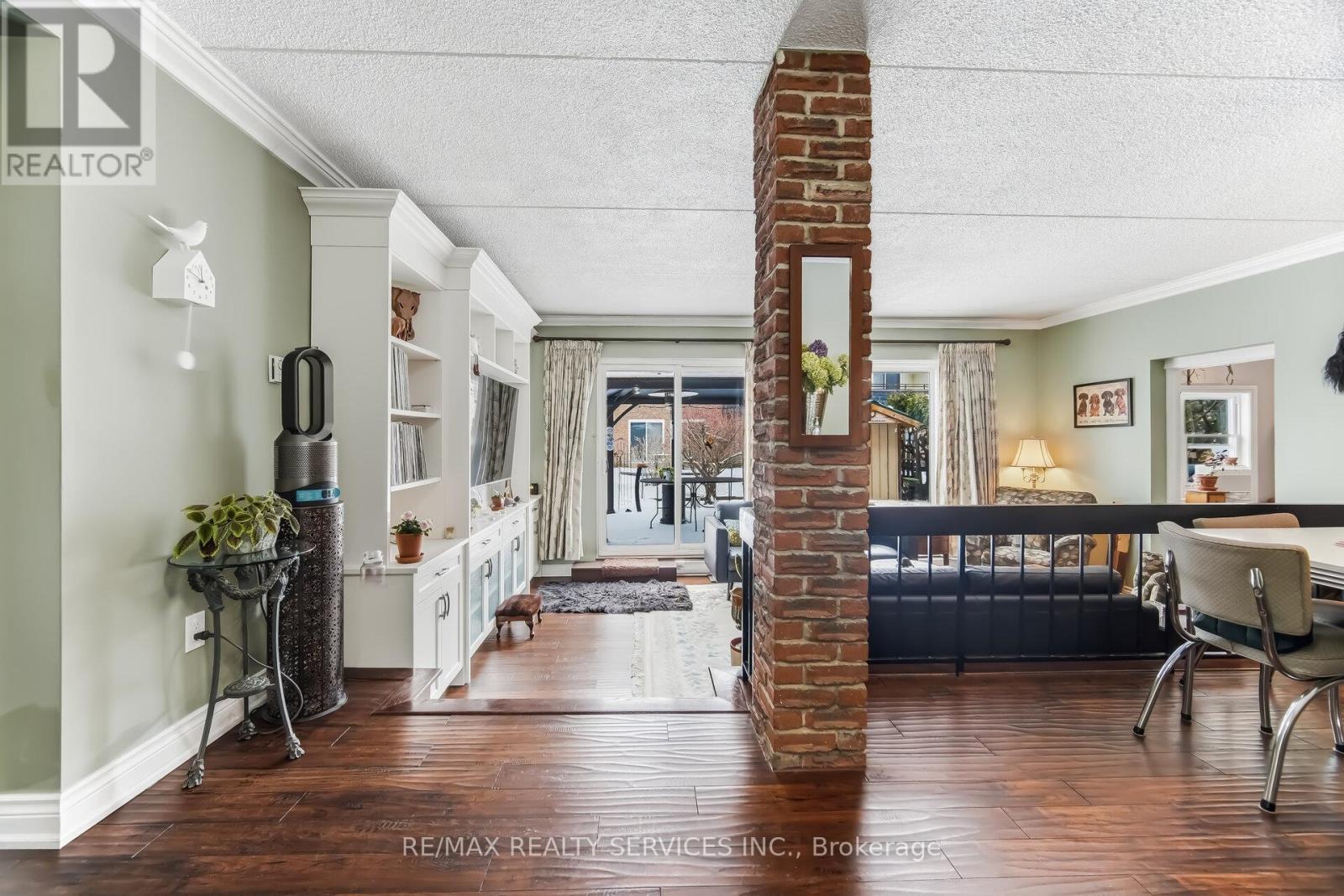 105 - 580 Mary Street E, Whitby, Ontario  L1N 2R3 - Photo 7 - E13033628