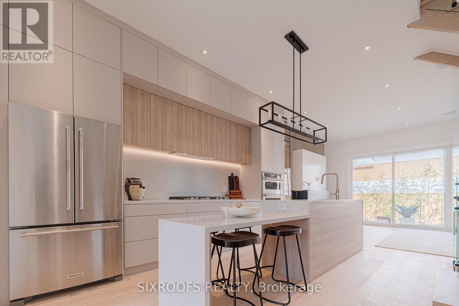 40 Morningside Avenue, Toronto, Ontario  M6S 1C4 - Photo 10 - W13026412