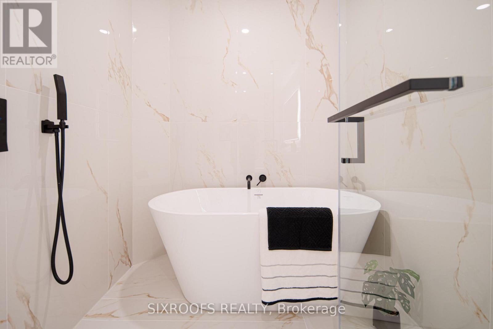 40 Morningside Avenue, Toronto, Ontario  M6S 1C4 - Photo 18 - W13026412