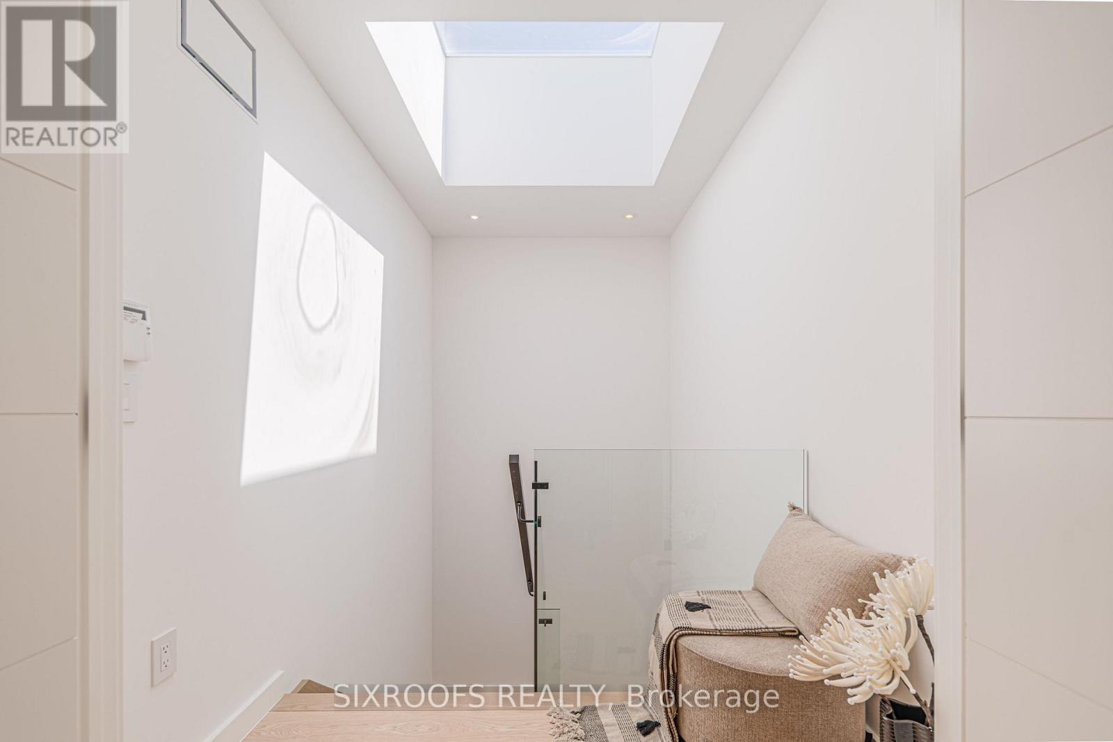 40 Morningside Avenue, Toronto, Ontario  M6S 1C4 - Photo 23 - W13026412