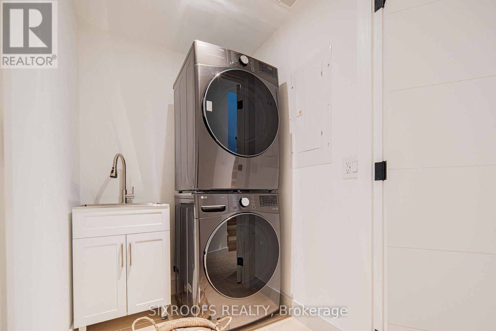 40 Morningside Avenue, Toronto, Ontario  M6S 1C4 - Photo 20 - W13026412