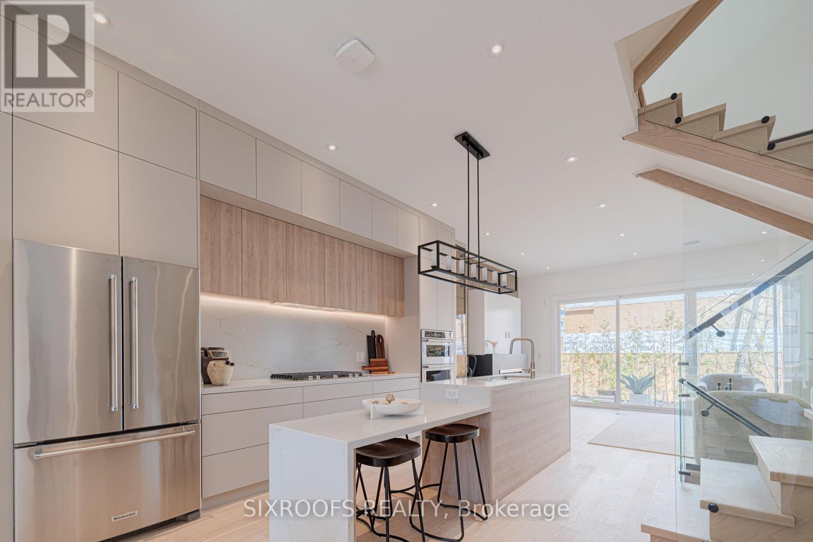 40 Morningside Avenue, Toronto, Ontario  M6S 1C4 - Photo 11 - W13026412