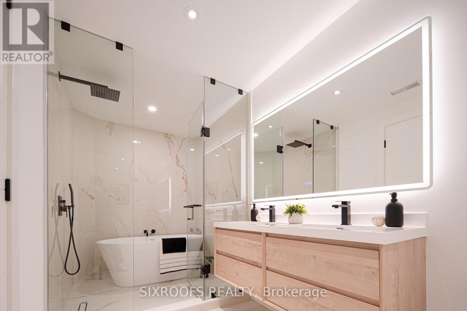 40 Morningside Avenue, Toronto, Ontario  M6S 1C4 - Photo 17 - W13026412