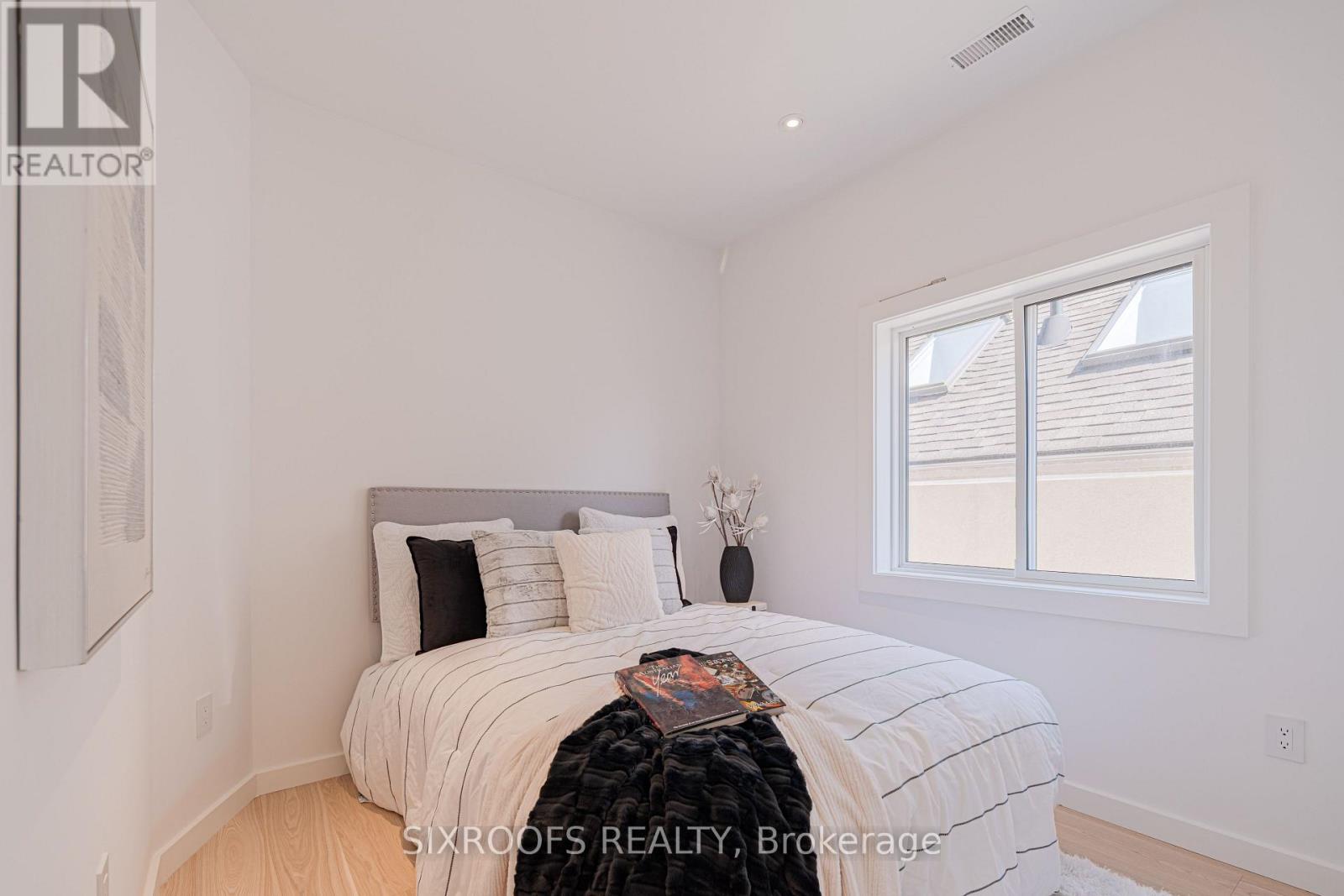 40 Morningside Avenue, Toronto, Ontario  M6S 1C4 - Photo 22 - W13026412