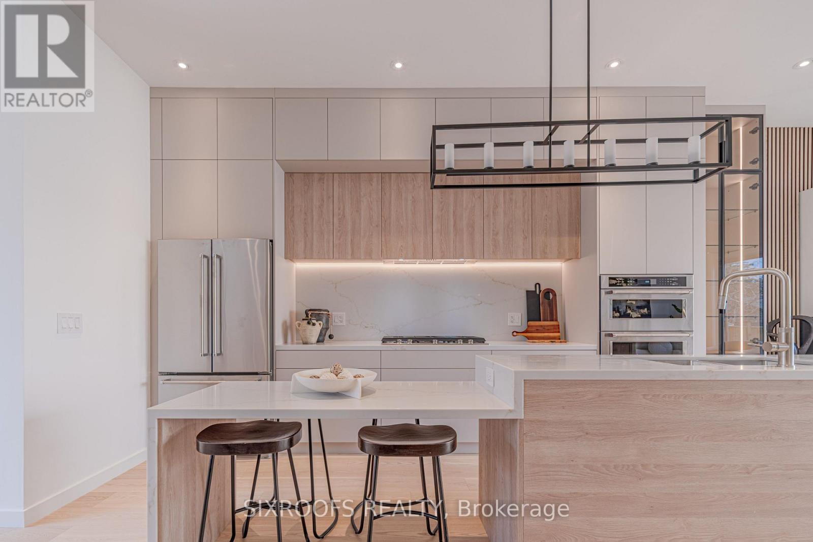 40 Morningside Avenue, Toronto, Ontario  M6S 1C4 - Photo 9 - W13026412