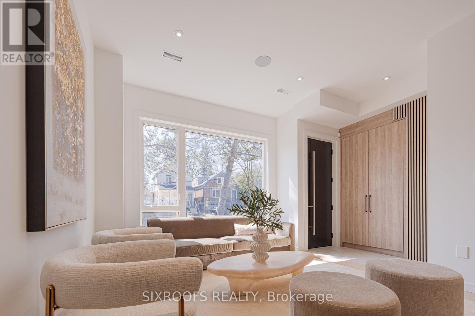 40 Morningside Avenue, Toronto, Ontario  M6S 1C4 - Photo 3 - W13026412