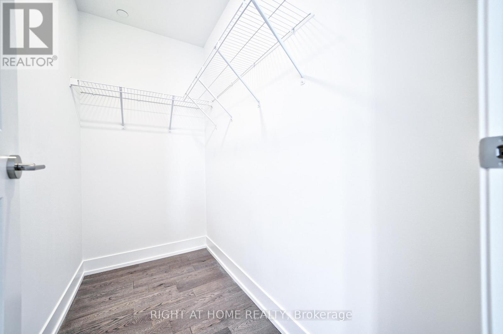 1063 Douglas Mccurdy Comm Circle, Mississauga, Ontario  L5L 3H9 - Photo 15 - W13026888