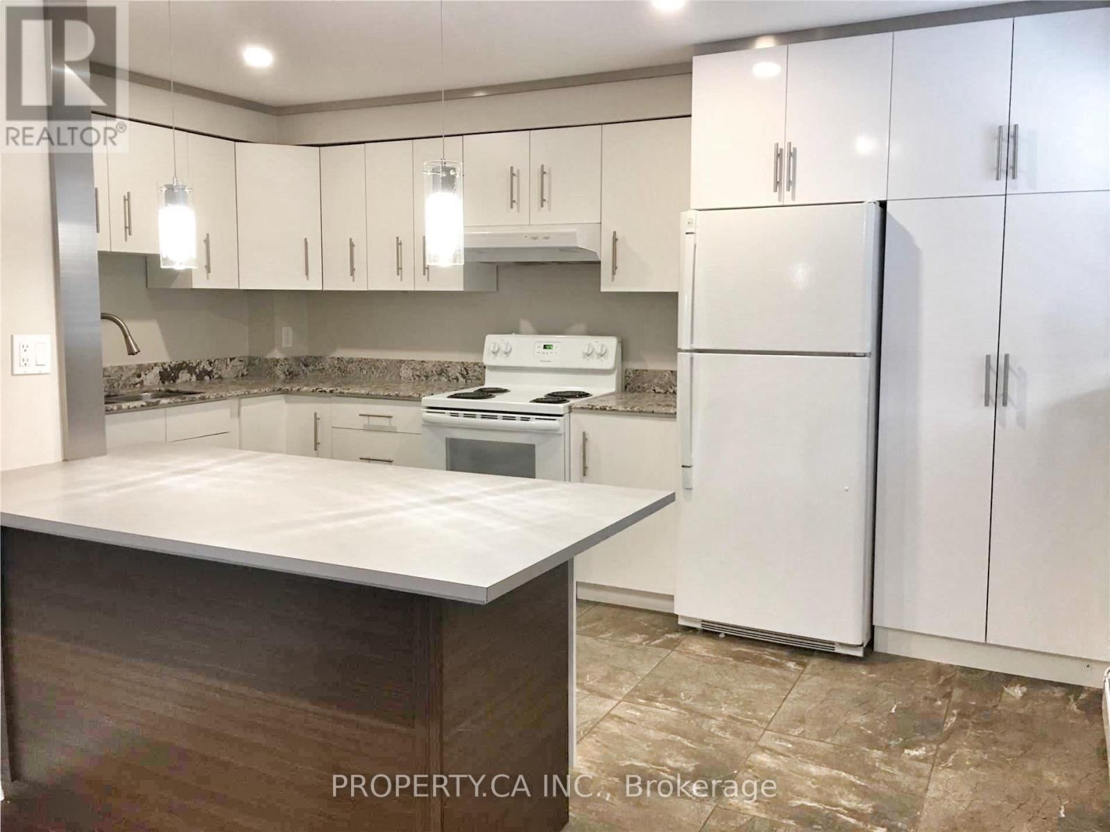 11 - 3050 Constitution Boulevard, Mississauga, Ontario  L4Y 3X7 - Photo 2 - W13033598