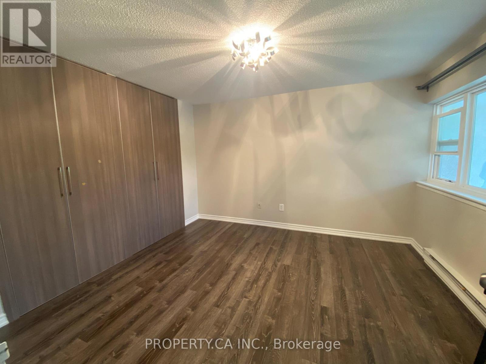 11 - 3050 Constitution Boulevard, Mississauga, Ontario  L4Y 3X7 - Photo 5 - W13033598