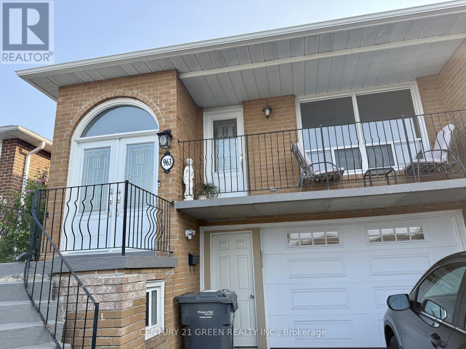 UPPER - 963 LOVINGSTON CRESCENT, Mississauga, Ontario