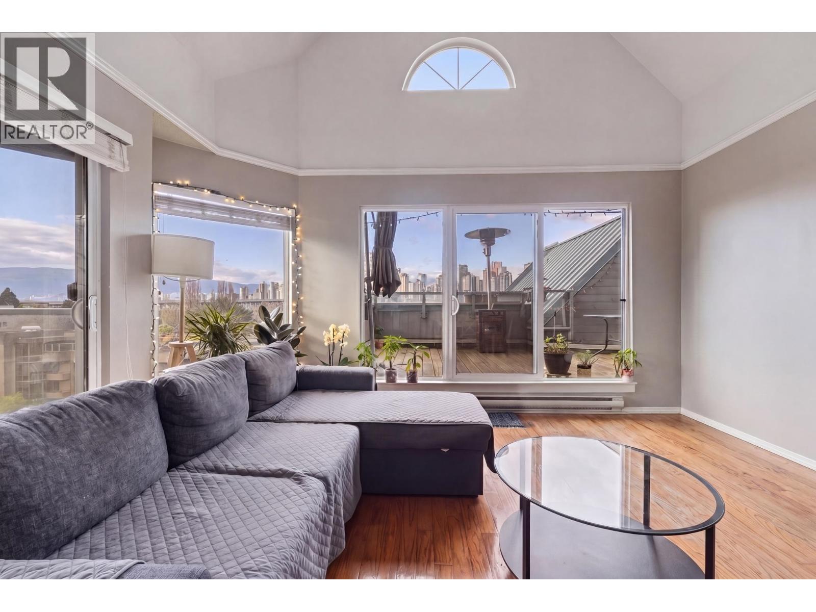 306 1345 W 4TH AVENUE, Vancouver, British Columbia