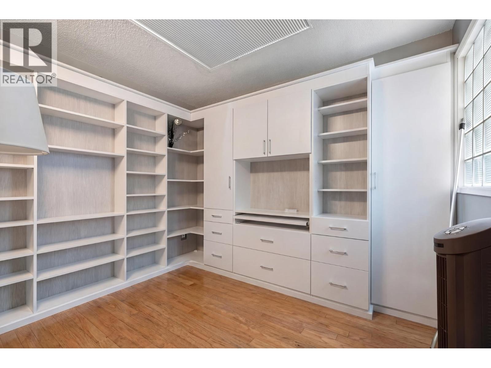 306 1345 W 4th Avenue, Vancouver, British Columbia  V6H 3Y8 - Photo 13 - R3114436