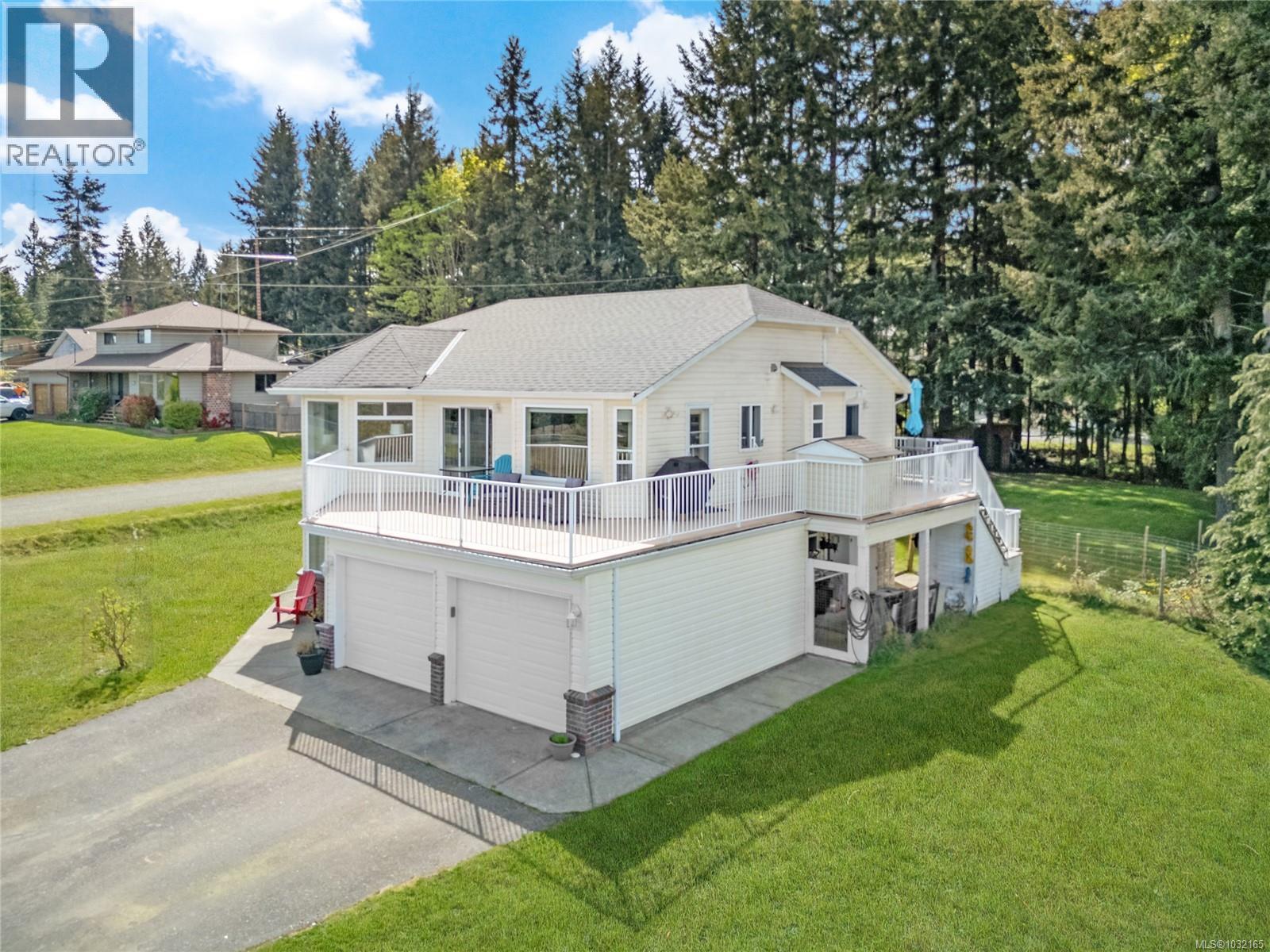 2207 June Rd, Courtenay, British Columbia