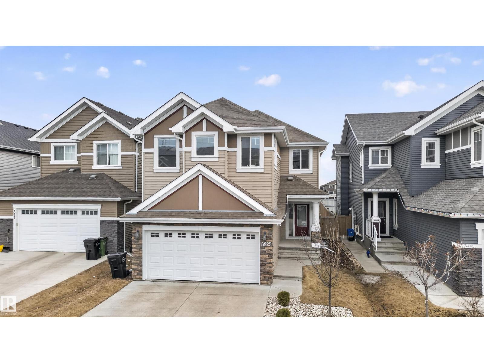8825 24 AV SW, edmonton, Alberta