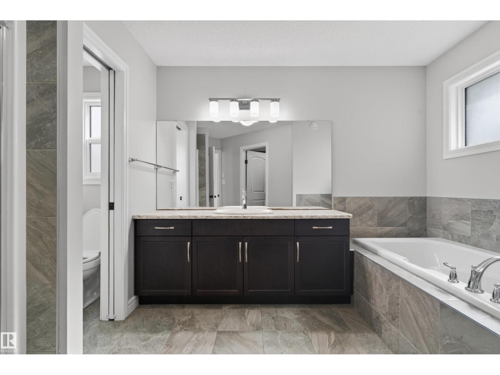 8825 24 Av Sw, Edmonton, Alberta  T6X 2C9 - Photo 33 - E4483667