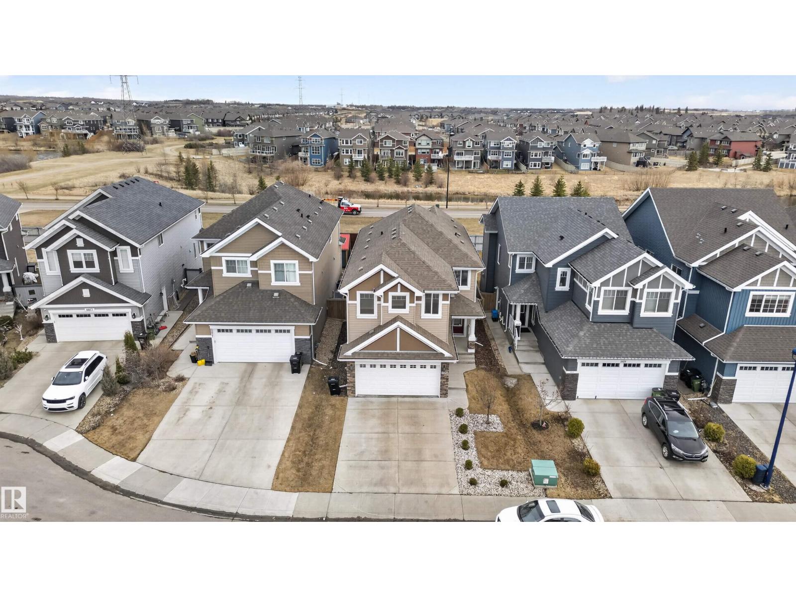 8825 24 Av Sw, Edmonton, Alberta  T6X 2C9 - Photo 5 - E4483667