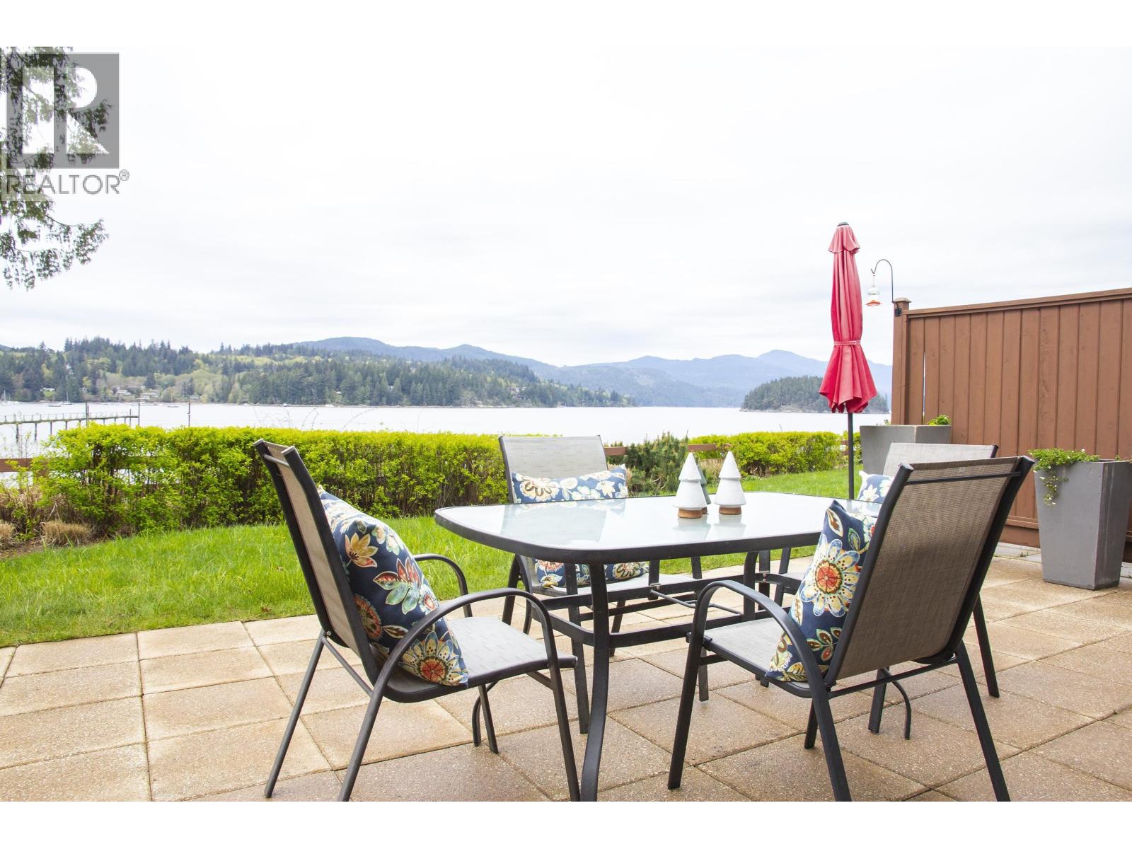 5915 Beachgate Lane, Sechelt, British Columbia  V7Z 0A4 - Photo 22 - R3110913