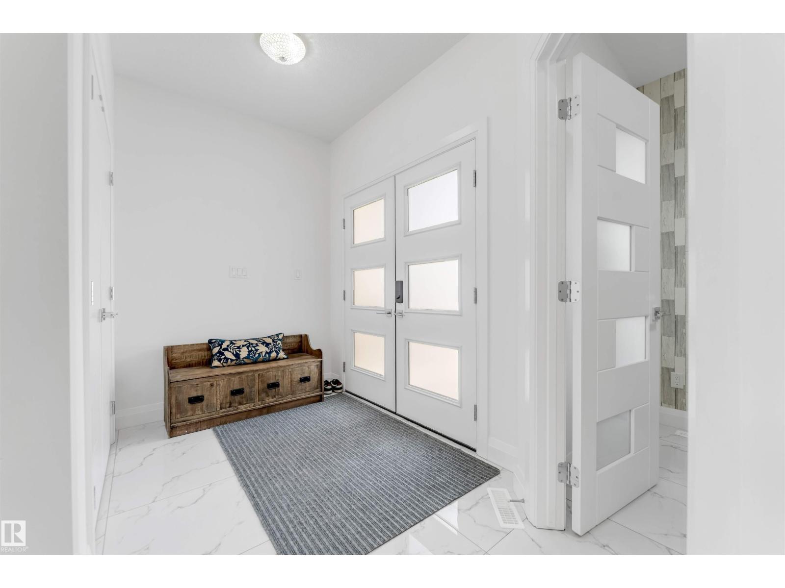 1923 19 Av Nw, Edmonton, Alberta  T6T 0K2 - Photo 4 - E4483670