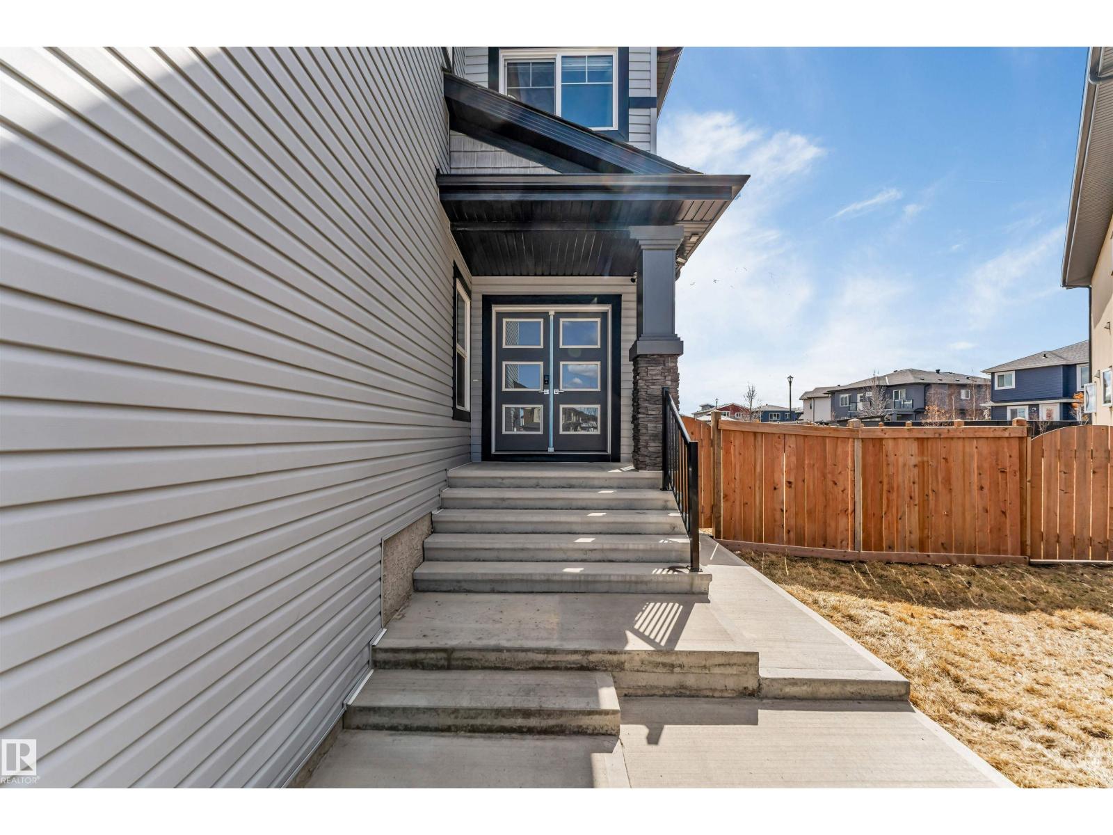 1923 19 Av Nw, Edmonton, Alberta  T6T 0K2 - Photo 3 - E4483670