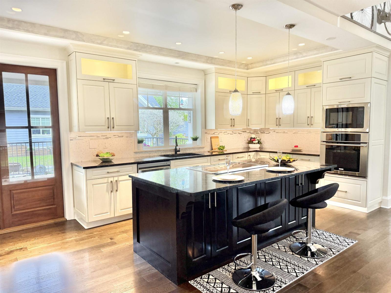 19123 60b Avenue, Surrey, British Columbia  V3S 7T8 - Photo 4 - R3112062