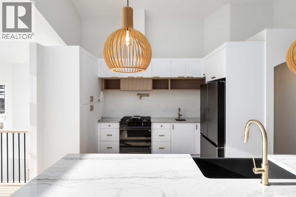 58 Edgevalley Close NW, Calgary, Alberta  T3A 5E4 - Photo 6 - A2295449