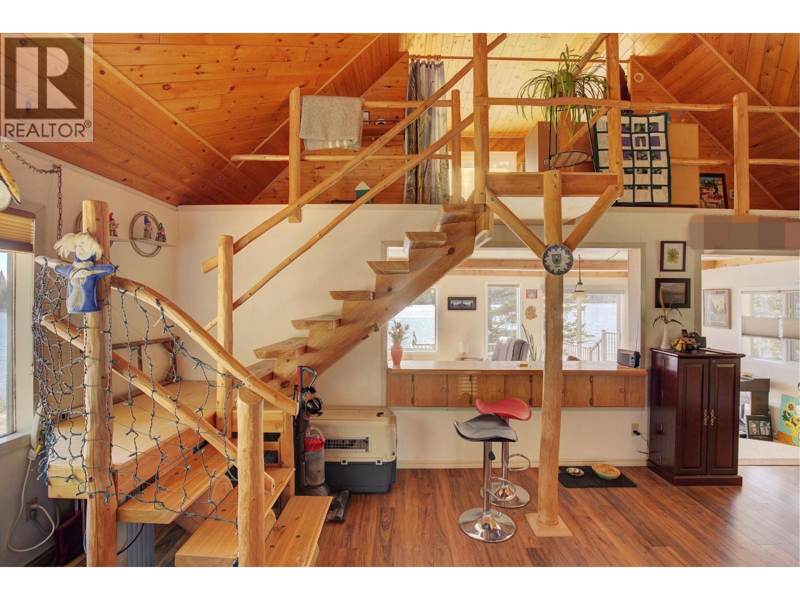 2405 Starlike Lake Road, Horsefly, British Columbia  V0L 1L0 - Photo 10 - R3114504