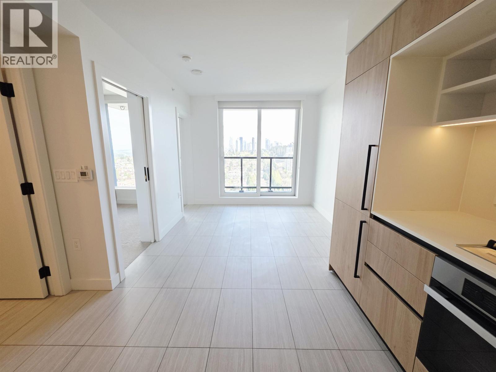 2405 5058 Joyce Street, Vancouver, British Columbia  V5R 0J9 - Photo 3 - R3114661