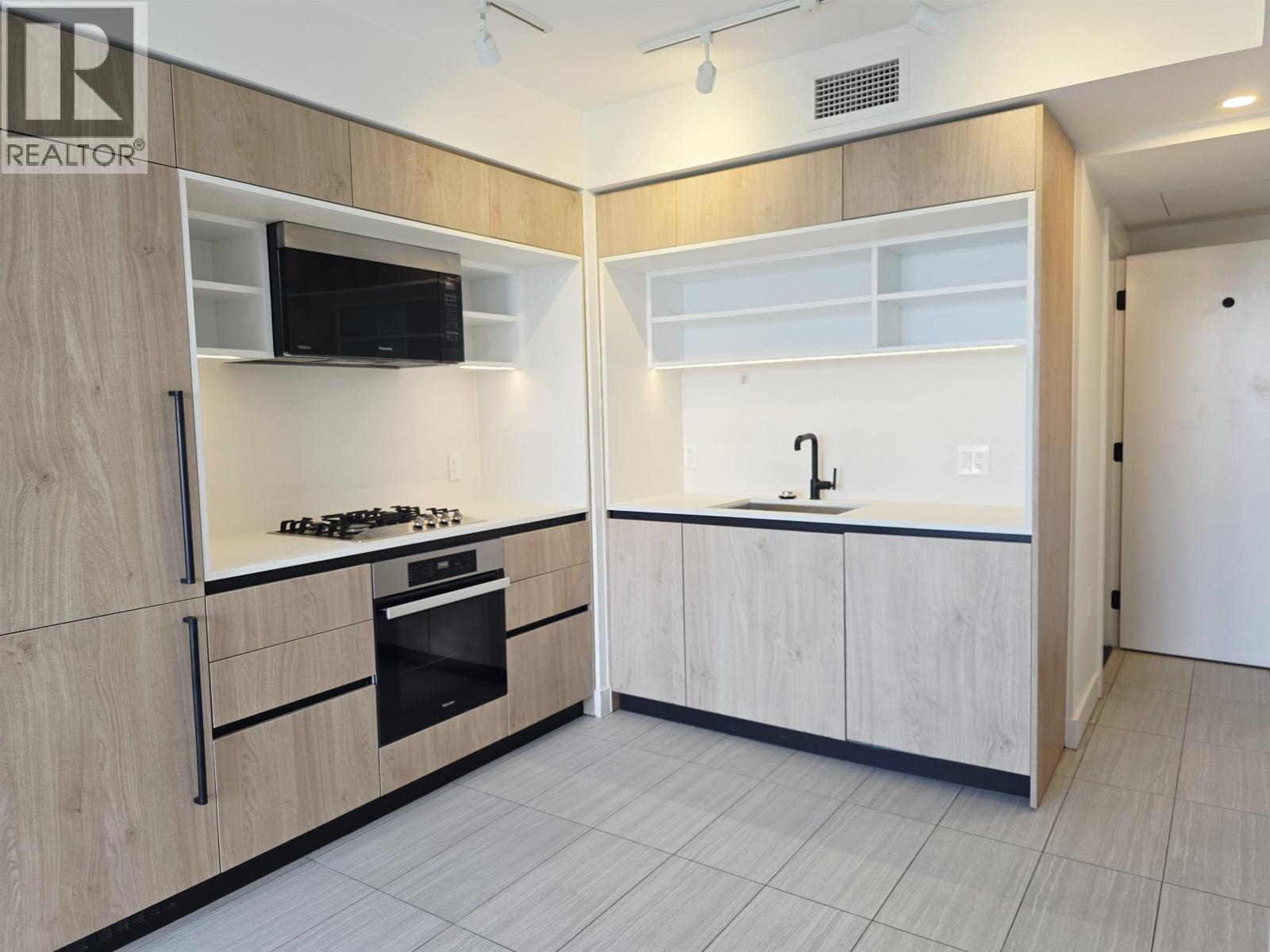 2405 5058 Joyce Street, Vancouver, British Columbia  V5R 0J9 - Photo 5 - R3114661