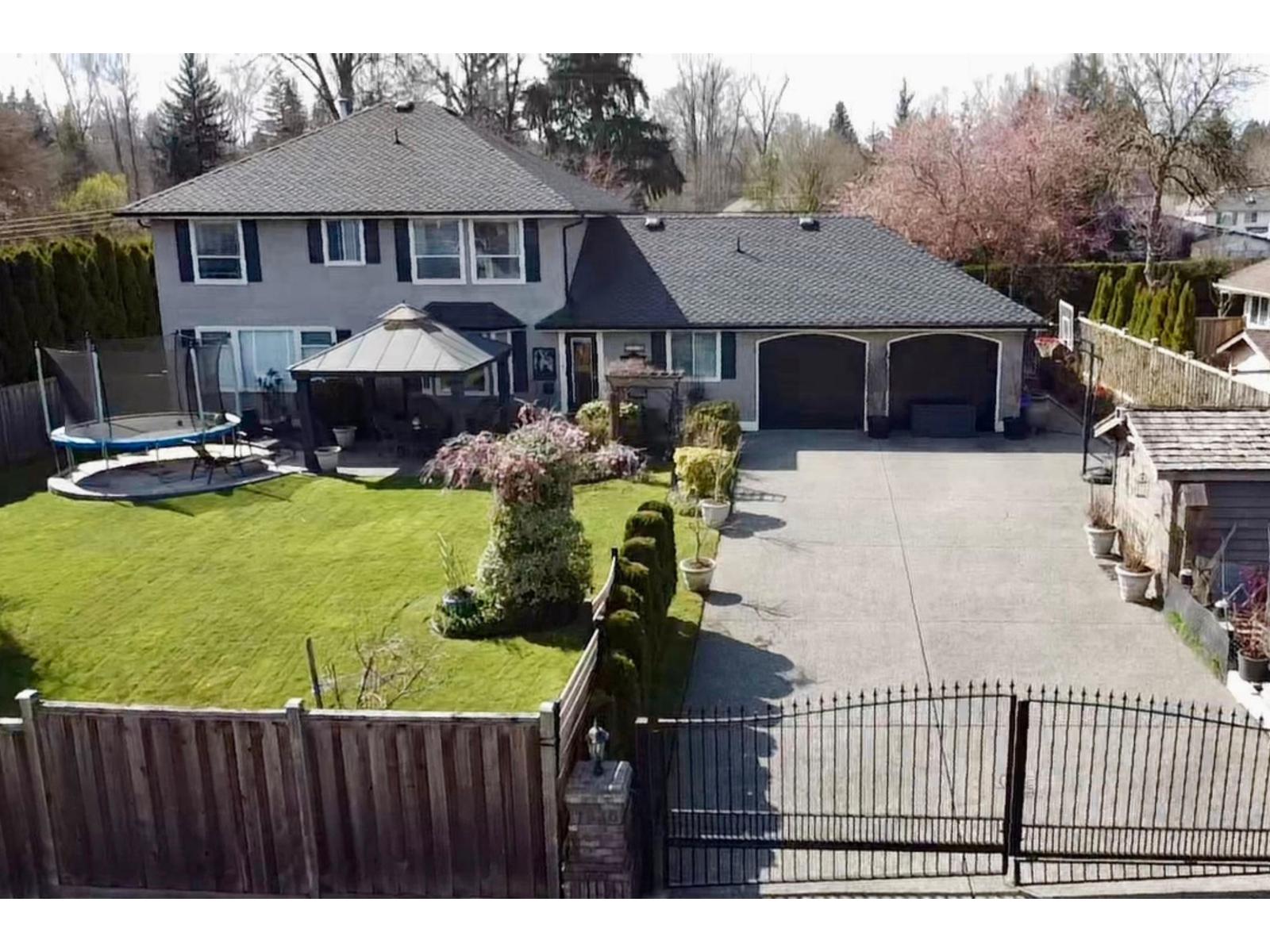 7930 144 Street, Surrey, British Columbia  V3W 1K1 - Photo 1 - R3105808