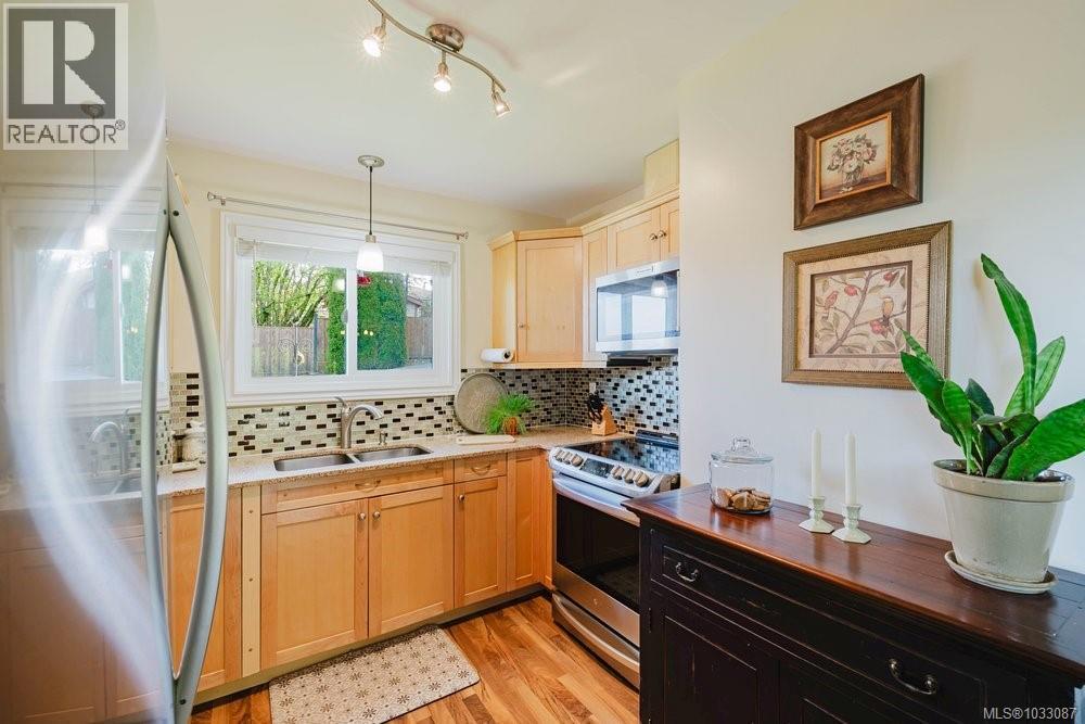 20 3341 Mary Anne Cres, Colwood, British Columbia  V9C 3S7 - Photo 12 - 1033087