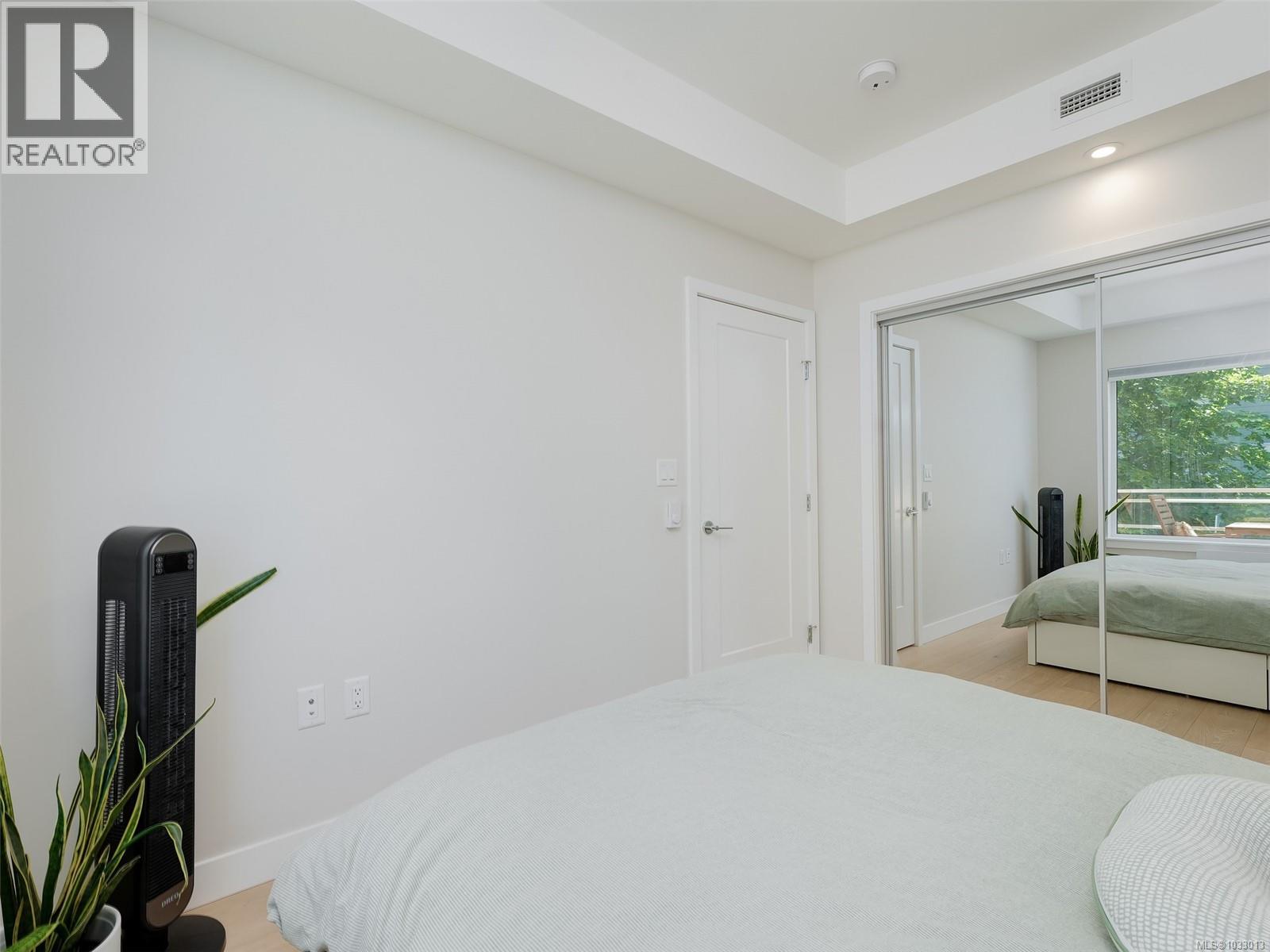 206 9861 Third St, Sidney, British Columbia  V8L 3A8 - Photo 12 - 1033013