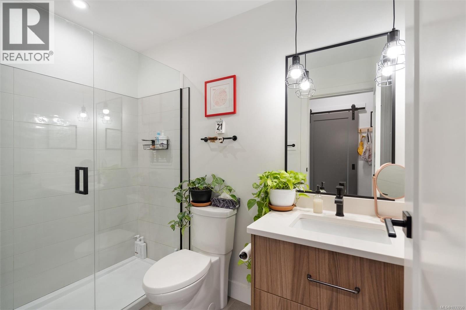 220 515 Chatham St, Victoria, British Columbia  V8T 0C8 - Photo 17 - 1033230