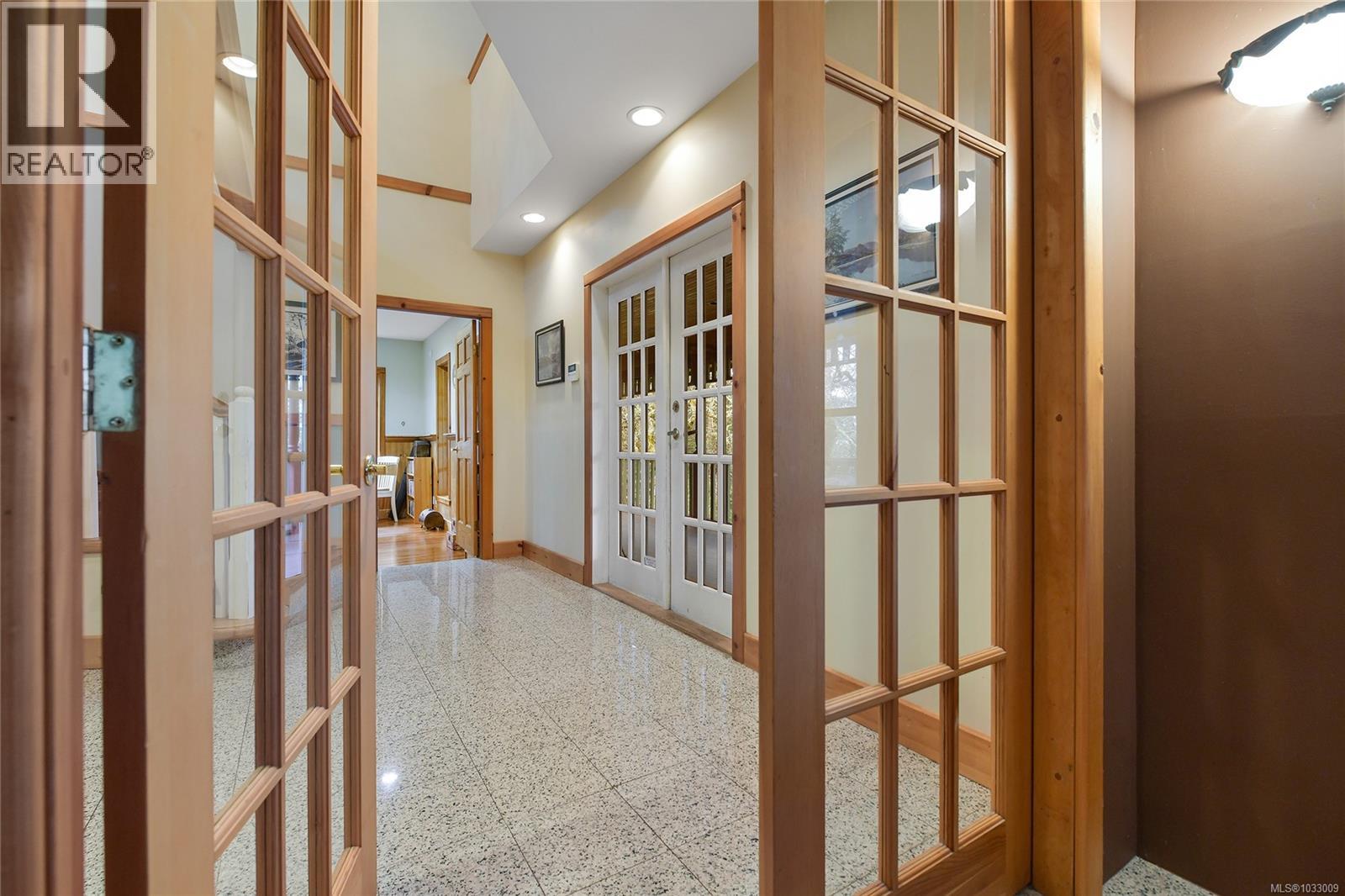 4836 Spring Rd, Saanich, British Columbia  V9E 2E4 - Photo 43 - 1033009