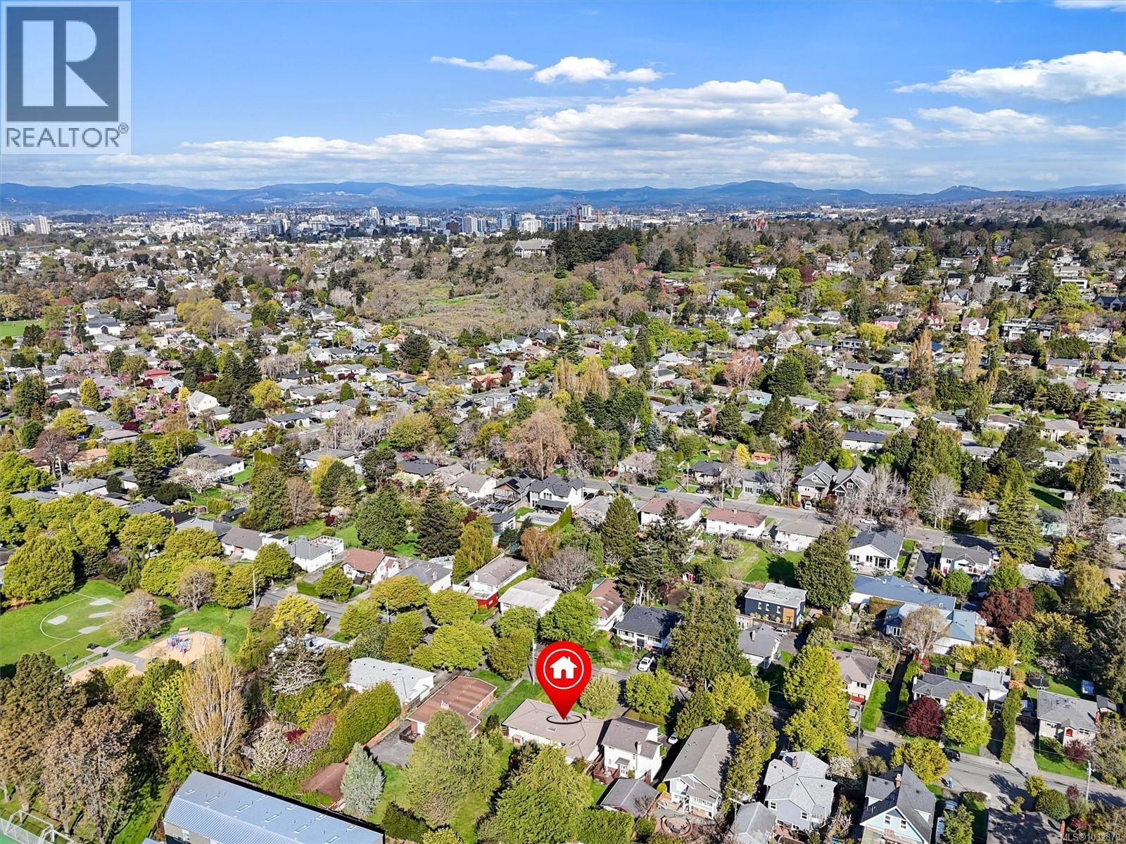 1675 Earle St, Victoria, British Columbia  V8S 1N4 - Photo 39 - 1032879