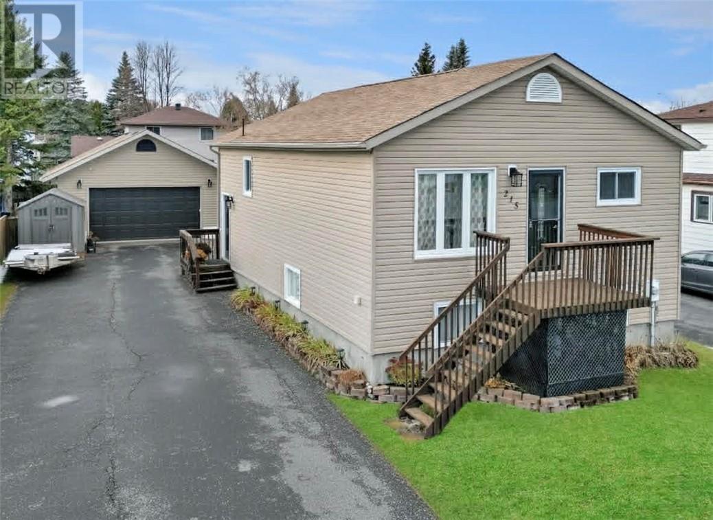 215 Orell St, Garson, Ontario  P3L 1B5 - Photo 2 - 2127255