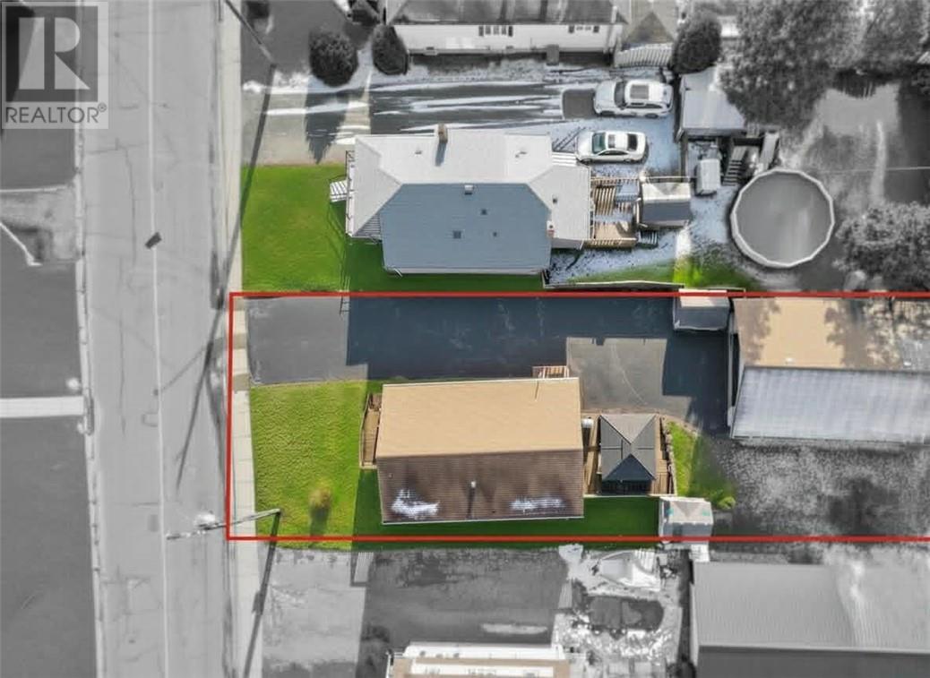 215 Orell St, Garson, Ontario  P3L 1B5 - Photo 3 - 2127255