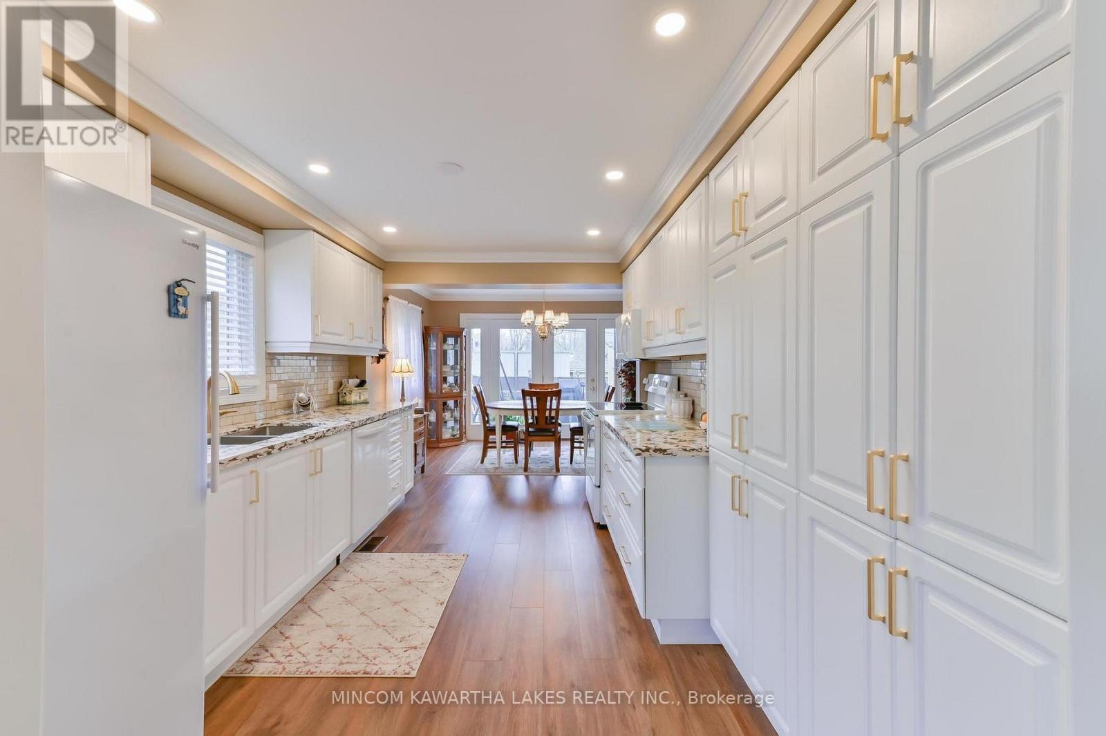 374 Grady Avenue, Peterborough, Ontario  K9J 5S4 - Photo 7 - X13033680