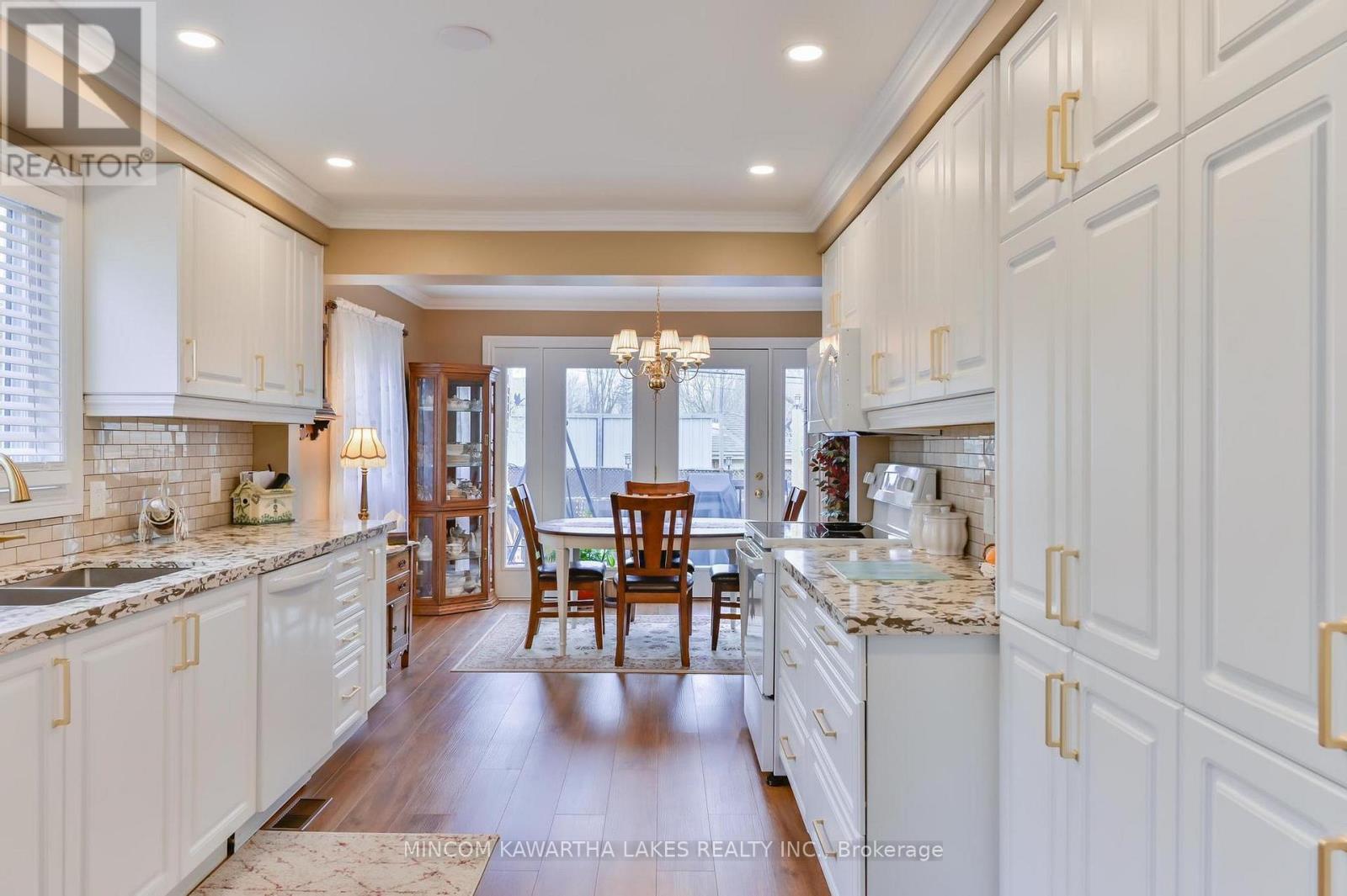 374 Grady Avenue, Peterborough, Ontario  K9J 5S4 - Photo 9 - X13033680