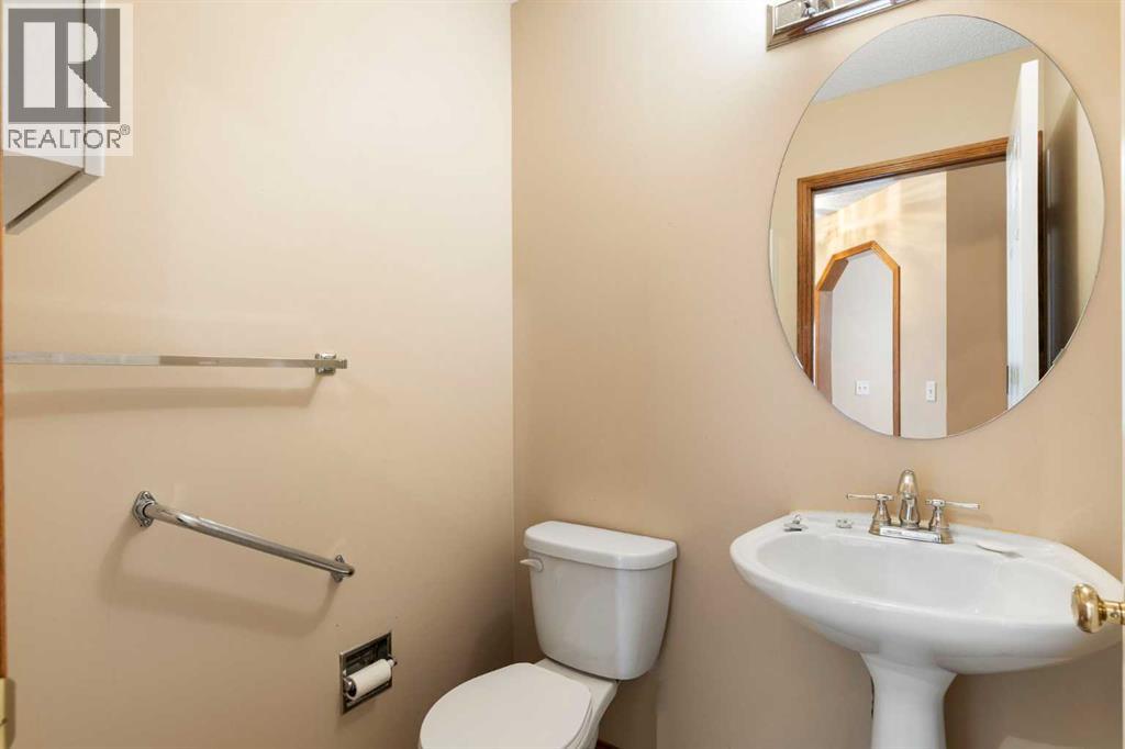 205 Scotia Point NW, Calgary, Alberta  T3L 2B1 - Photo 16 - A2301193