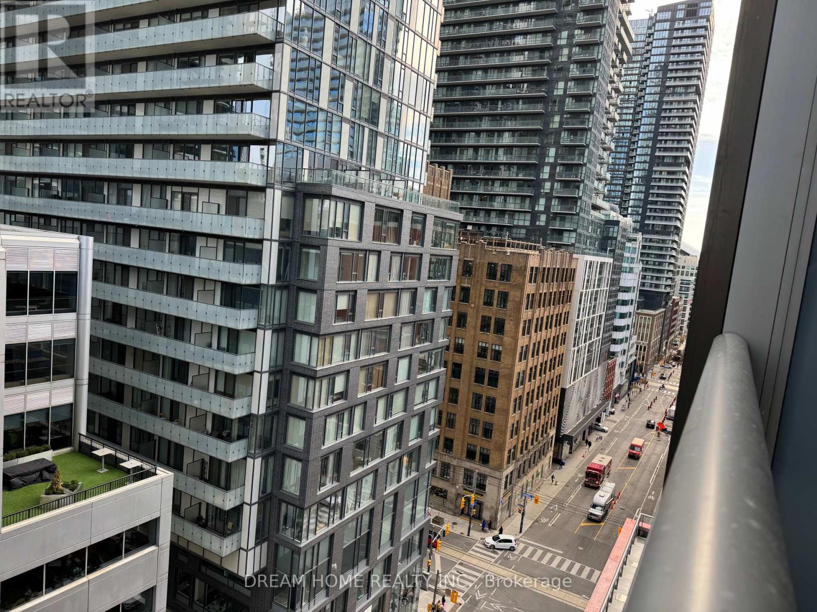 1205 - 108 Peter Street, Toronto, Ontario  M5V 0W2 - Photo 11 - C12766738